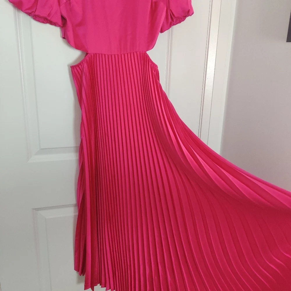 *Adelyn Rae Vibrant Pink Cutout Pleated Satin Dress Balloon Sleeve Size M - Picture 9 of 12